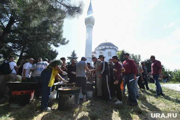 В 2024 году Курбан-Байрам отмечается с воскресенья, 16 июня, по четверг, 20 июня