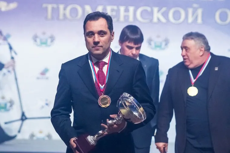 Спортивная элита-2014. Тюмень, награждение, кубок, руцинский андрей, медаль