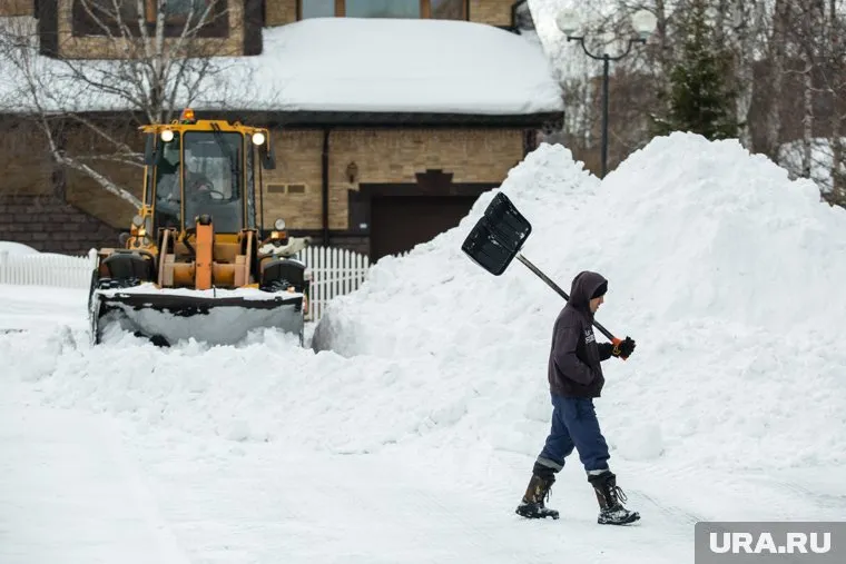 Бизнесмен заключил контракт на уборку снега, но не стал выполнять свои обязанности