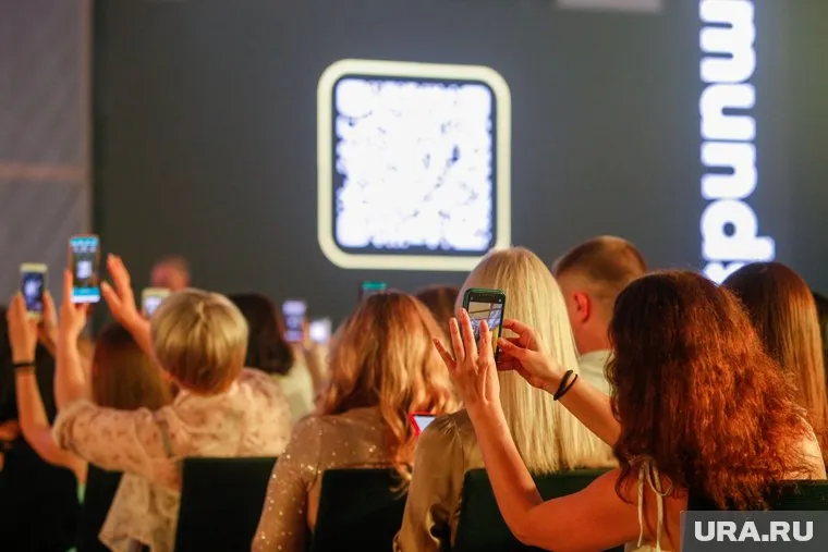 Опасный код: депутат рассказал, как мошенники крадут деньги через QR