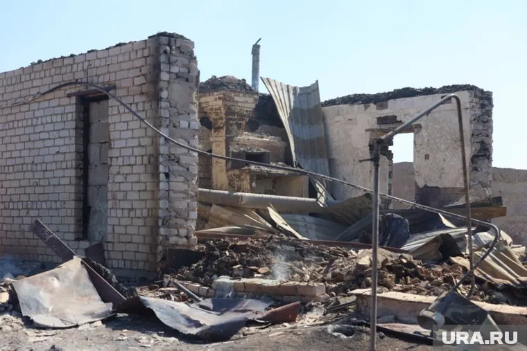 В Логоушке под Курганом погорельцы ждут обещанного жилья