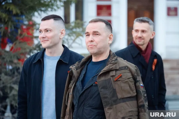 Губернатор Вадим Шумков пришел на концерт в честь 9 Мая