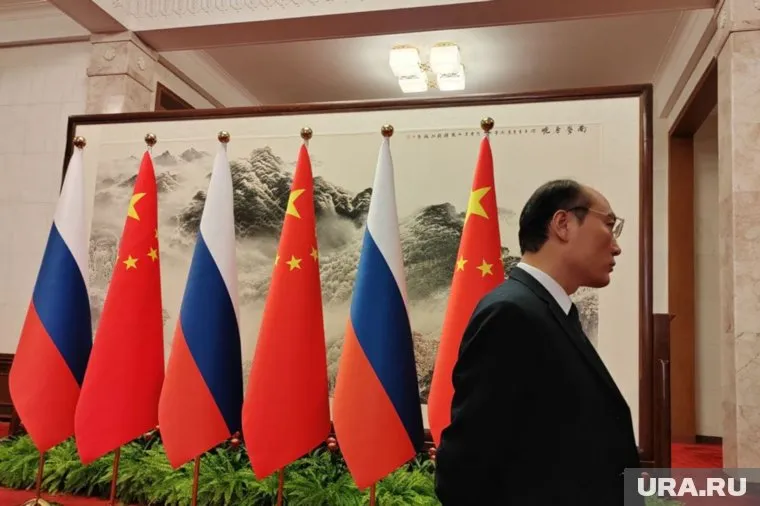 США размораживают российские активы, чтобы отдалить Москву от Пекина