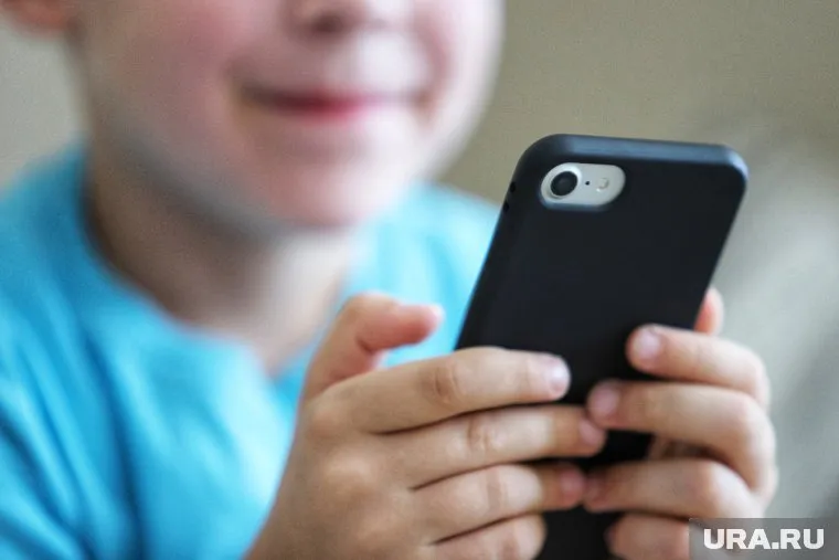 Связь и интернет лучше ловят в некоторых районах и за пределами города, сообщают курганцы