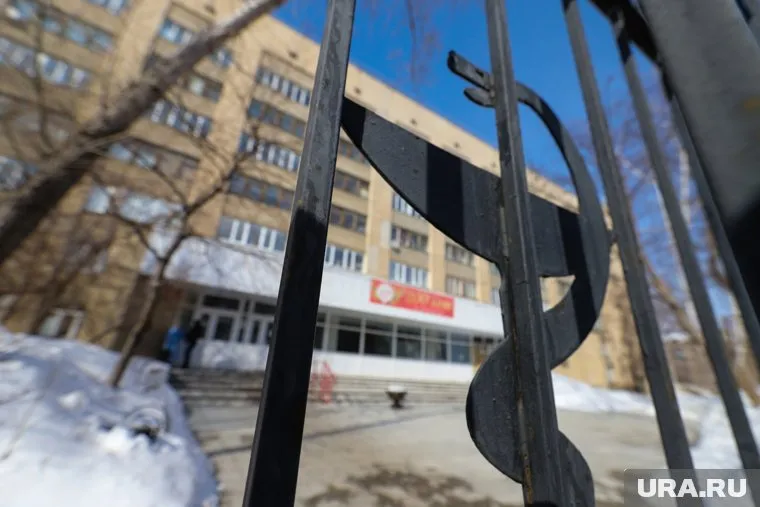 В Кургане врачи узких специальностей возвращаются к своей основной работе