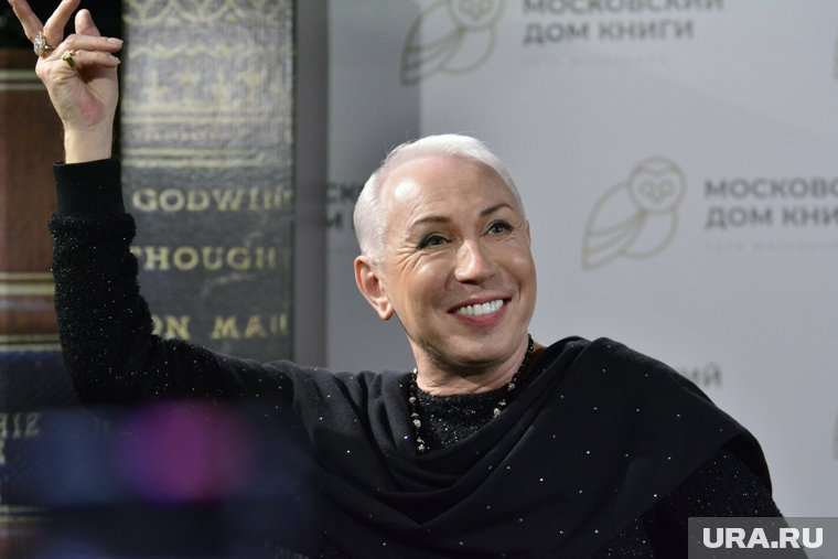 Свадьба с пьяницей и жизнь на пенсию матери: где сейчас пародист Песков