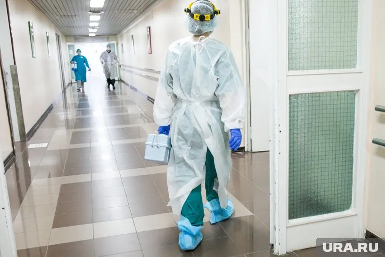 В кадровый резерв моногоспиталей ищут 180 врачей и 150 медсестер