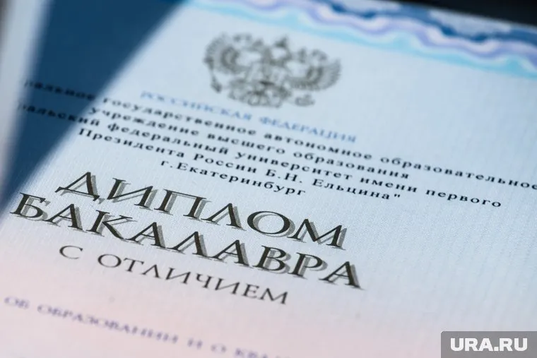 Врио главы Суджанского района подал в отставку из-за отсутствия высшего образования