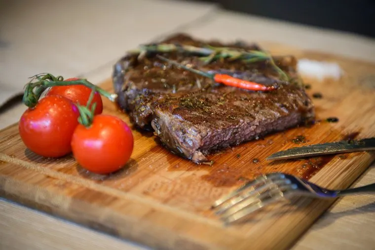 Спорт-бар "Bombardier" во Дворце спорта. Екатеринбург