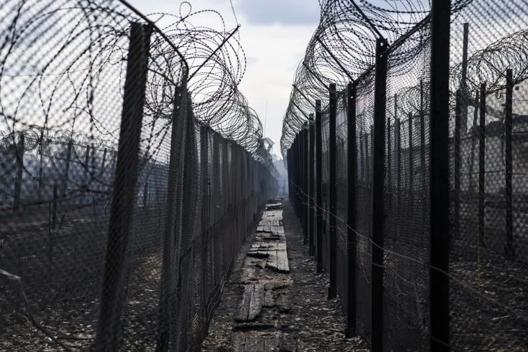 ПГТ Сосьва после пожара, последствия пожара в исправительной колонии. Свердловская область