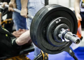 Охранник пермского стратегического завода Пшеничный получил золотую медаль на международном турнире силачей