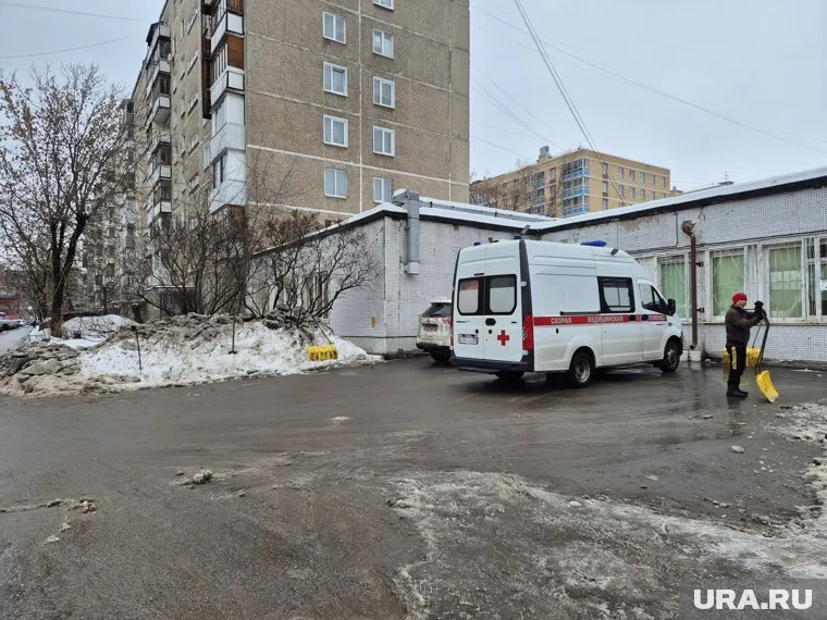 Из-за утечки аммиака пострадали три человека