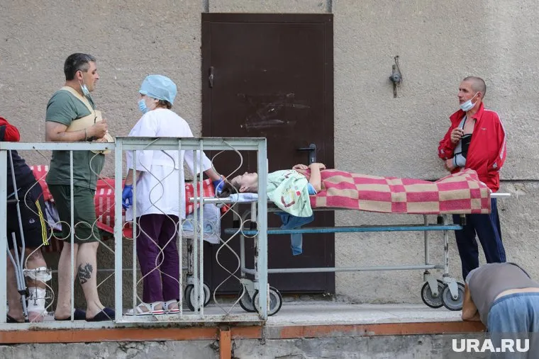 В Кремле сообщили, что регионы вынуждены приостанавливать оказание плановой медпомощи из-за роста больных коронавирусом