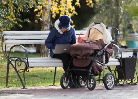 Декретницам в ХМАО предлагают работать коллекторами