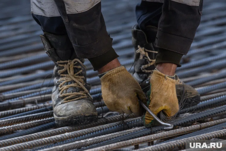 В ЯНАО выявили 14 иностранцев, пребывающих в России незаконно 