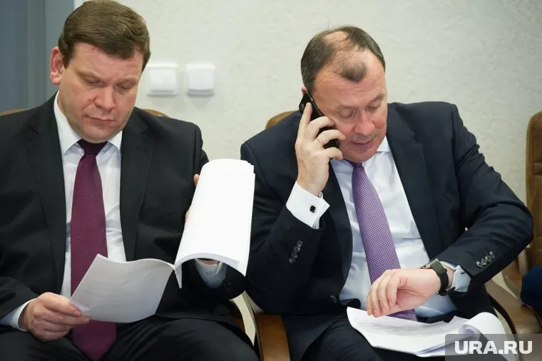 С Алексеем Орловым (справа) Дмитрий Ноженко (слева) знаком по работе в свердловском кабмине