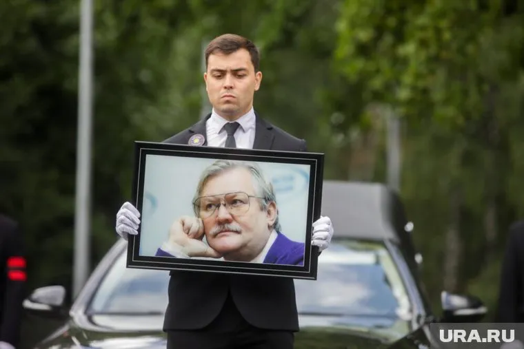 В Москве прошла церемония прощания с Юрием Карой