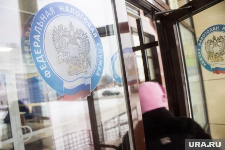 В ФНС рассказали, в каких странах россияне открывают счета чаще всего