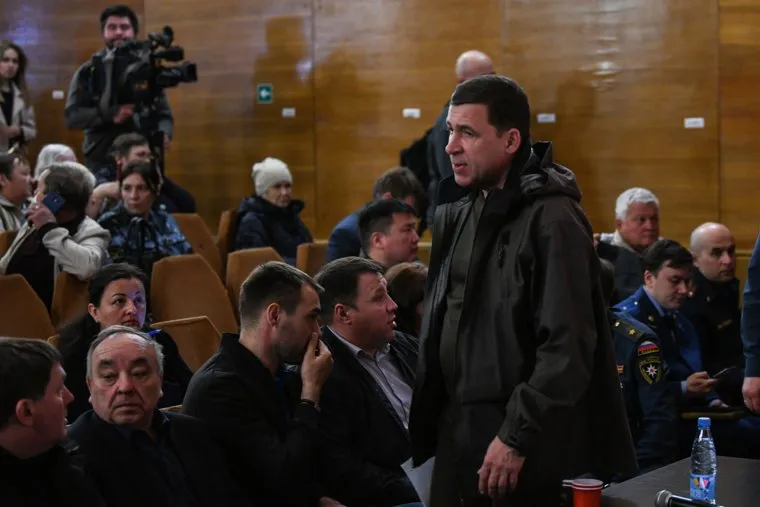 ПГТ Сосьва после пожара. Свердловская область