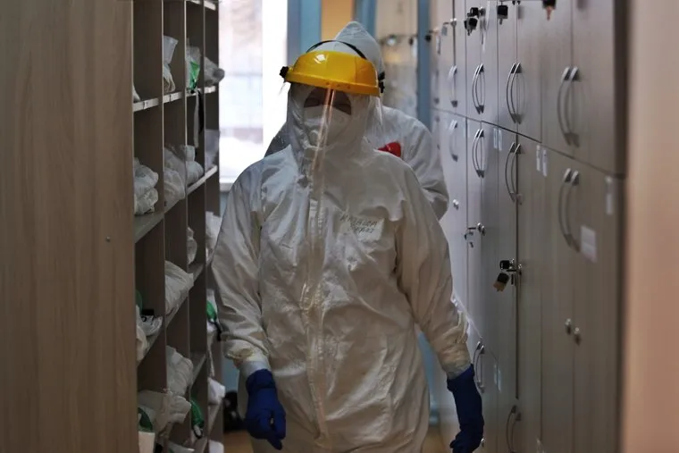 Депутат областной думы Александр Ильтяков в центре переливания крови. Курган 