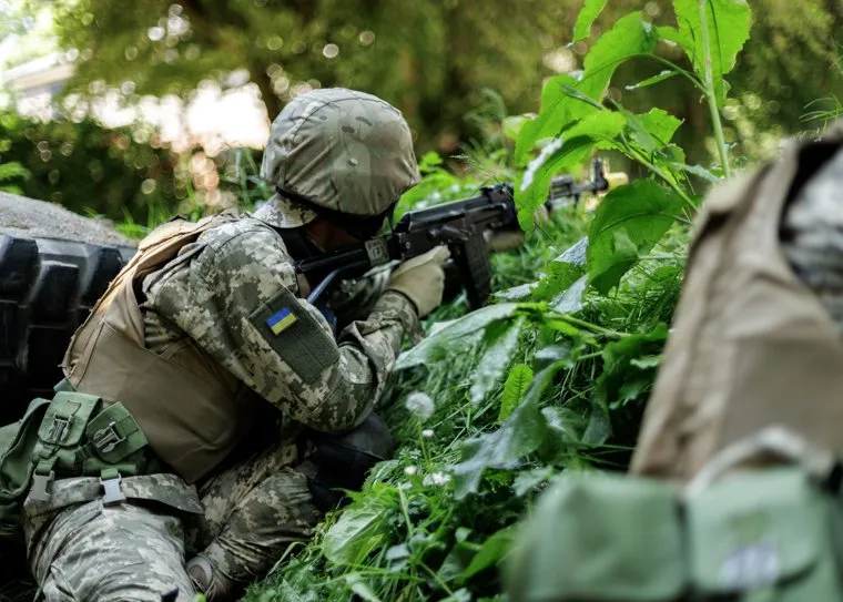 Обучениие солдат ВСУ в Великобритании. stock