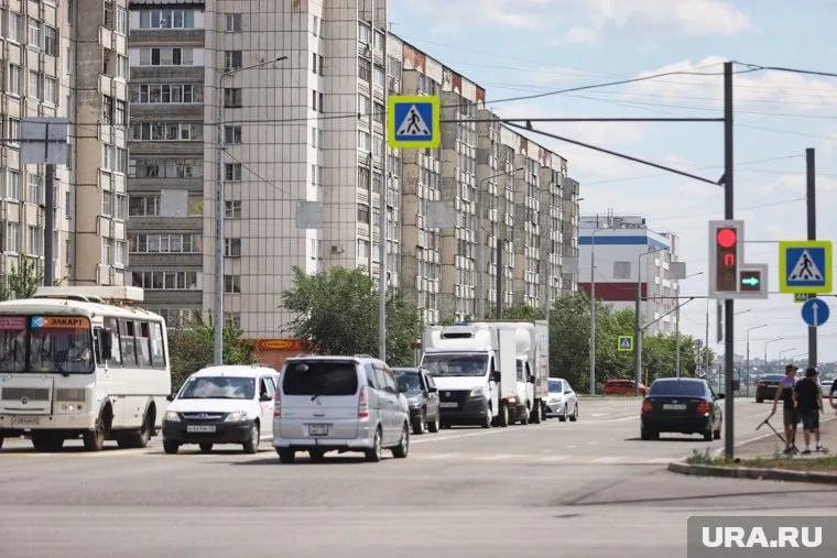 На перекрестке проспекта Маршала Голикова и улицы Мальцева в Кургане произошла авария с участием ребенка