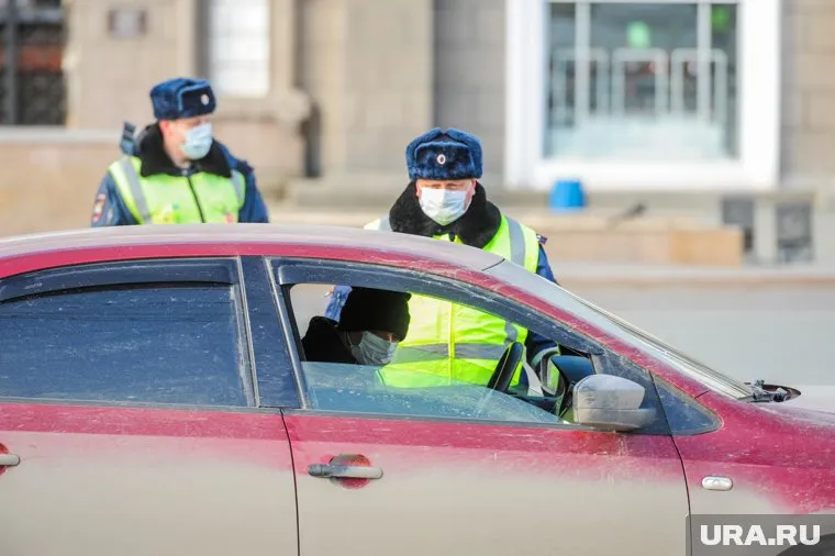 Сотрудники ГИБДД по камерам вычислили машину, сбившую пешеходов