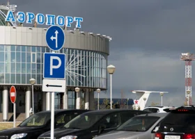 «Суперджет» из Москвы в Салехард не смог совершить посадку из-за сильного тумана