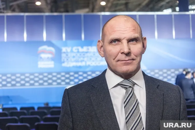 Александр Карелин поблагодарил «Сима-ленд» за патриотичный настрой