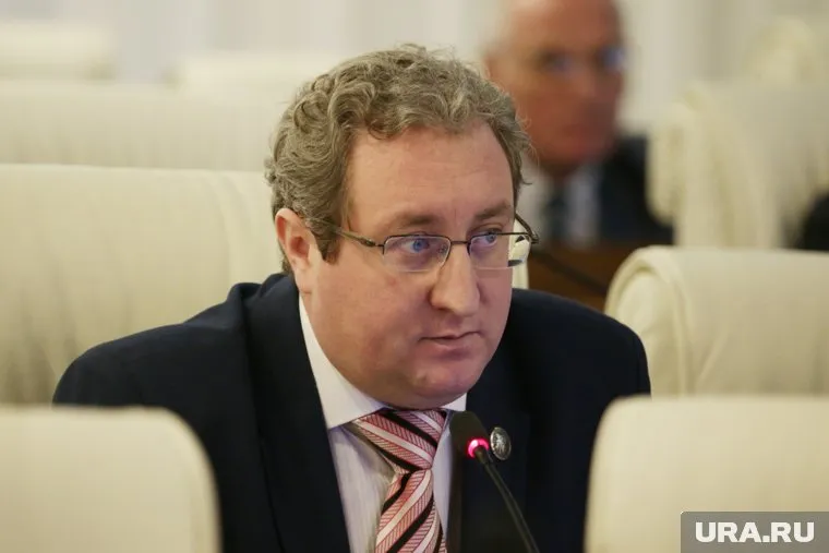 Павел Миков планирует развивать общественные проекты