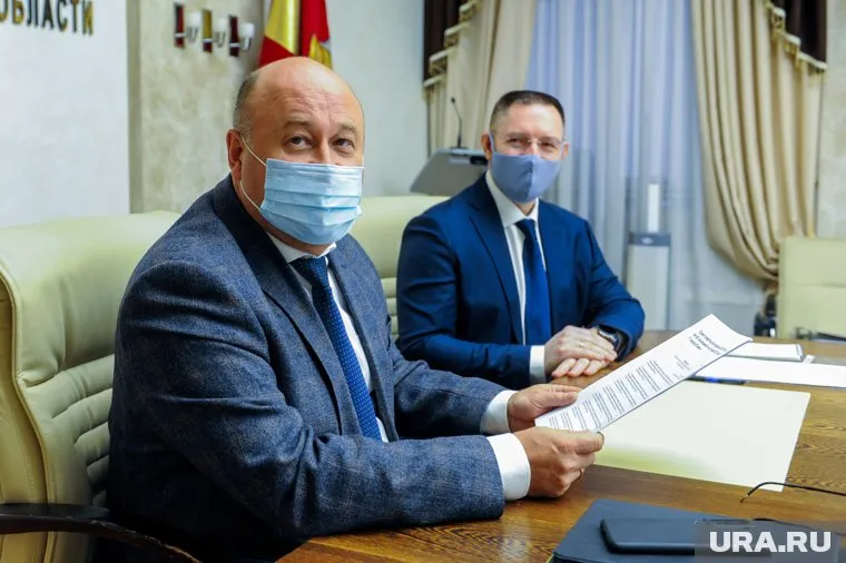 Возглавит избирком Челябинской области Евгений Голицын (слева), его замом станет Артем Миронов (справа)