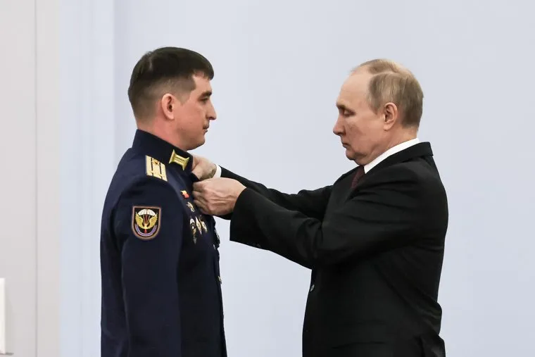 Вручение "Героя России" в Кремле. Москва