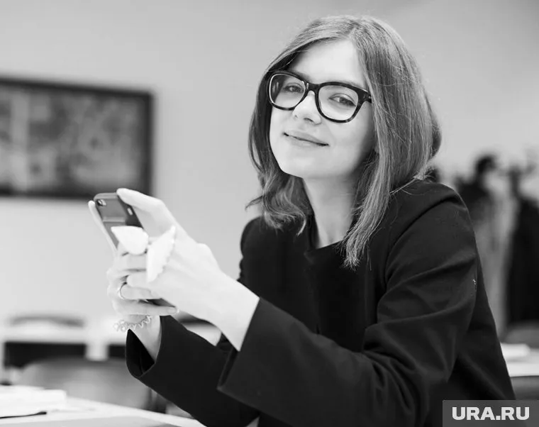 СМИ выяснили, что Анастасия Деева не работала официально в МВД Украины