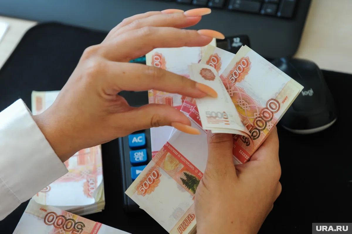 Минимальный размер оплаты труда в 2026 году превысит 27 тысяч рублей