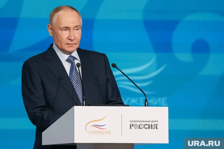 Путин заявил об образцовом вкусе художника