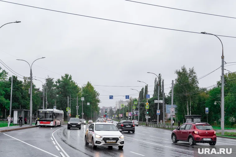 ИТС включают в себя адаптивные светофоры, детекторы трафика и системы фиксации нарушений