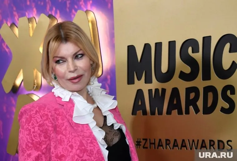 Лада Дэнс попала в ДТП