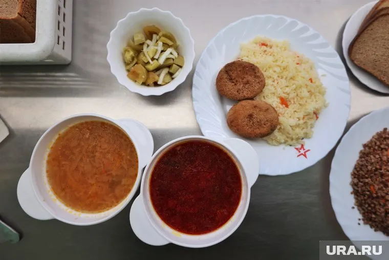 Обед из шести позиций в столовой Госдумы обходиться в 600 рублей