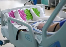 Выживший под завалами свердловский шахтер находится в реанимации