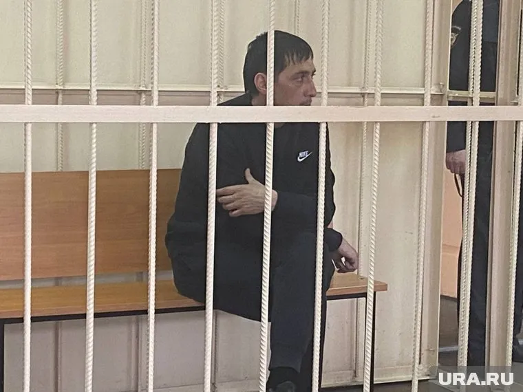 Рустама Сафина отправили в СИЗО до 17 июня