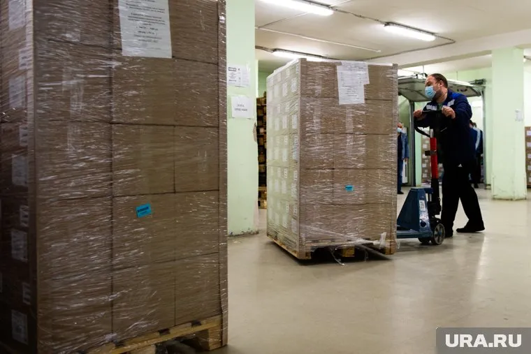 Кроме водителей, тюменской логистике не хватает рабочих на складах и вспомогательного персонала