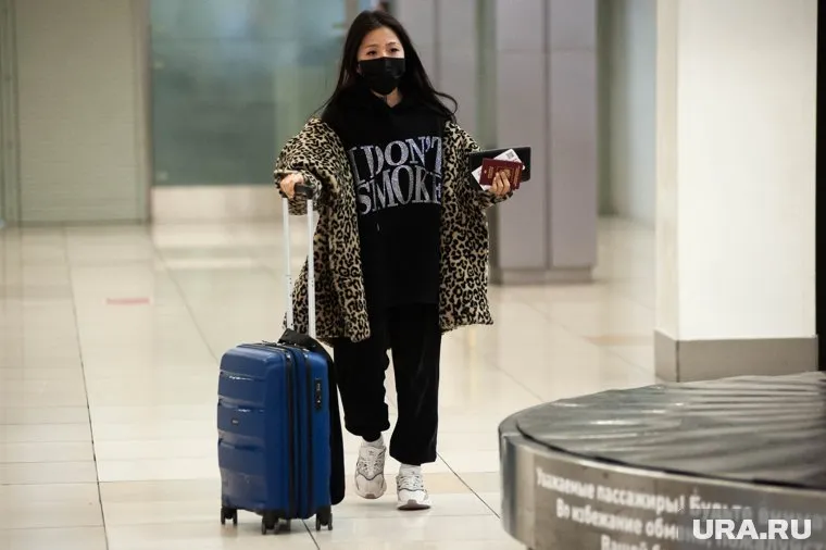 Теперь они едут в Москву, а оттуда — в Китай