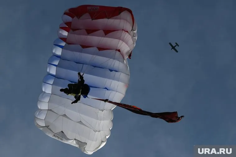 Легендарны парашютист погиб во время полета на параплане