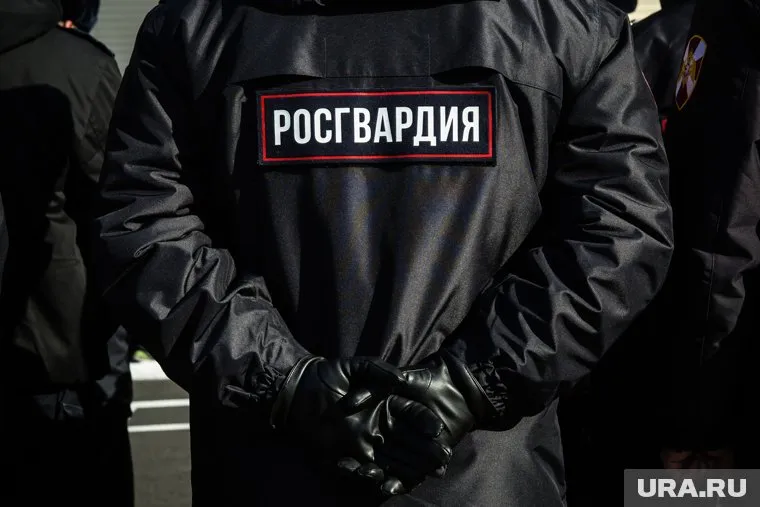 Сотрудники Росгвардии получили медали за то, что обезвредили устроившего стрельбу пермяка