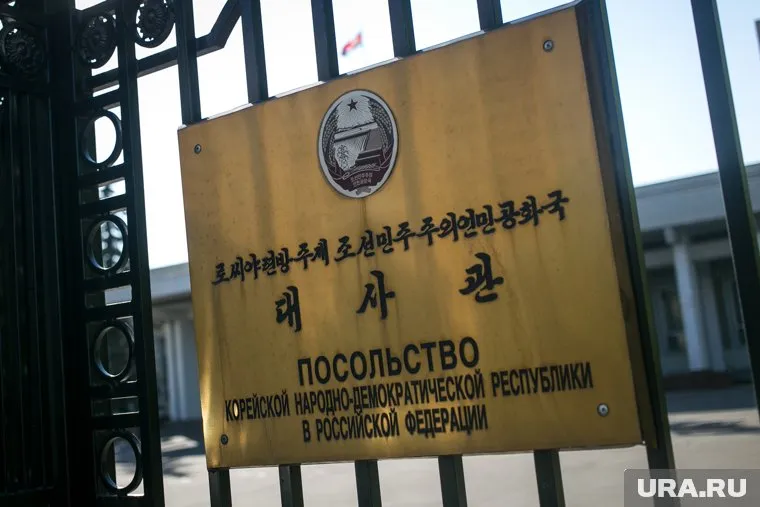 Пхеньян уже сообщил о закрытии своих посольств в Уганде и Анголе