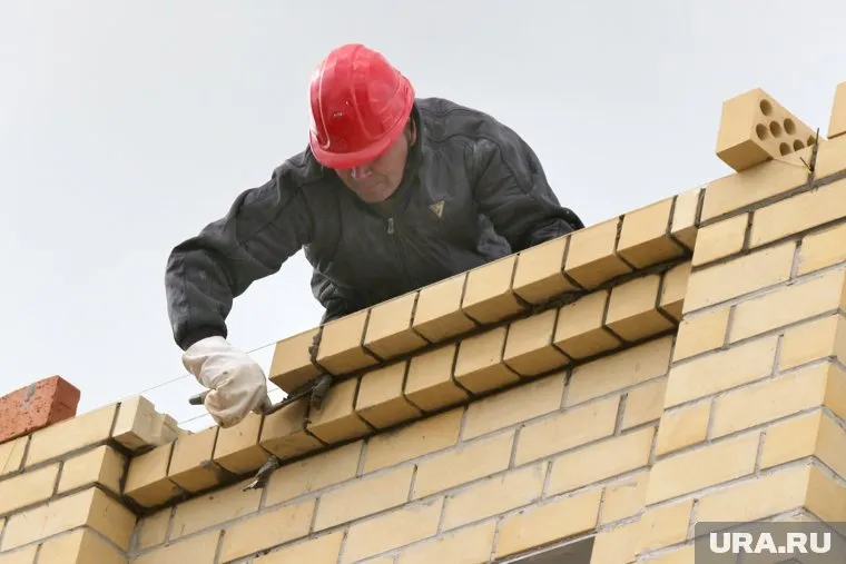 В Курганской области появляется все меньше нового жилья