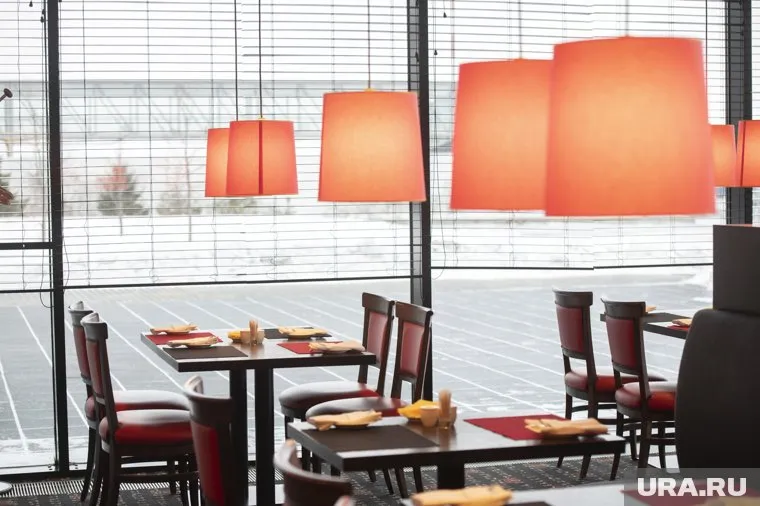 Здание ресторана расположено в Металлургическом районе