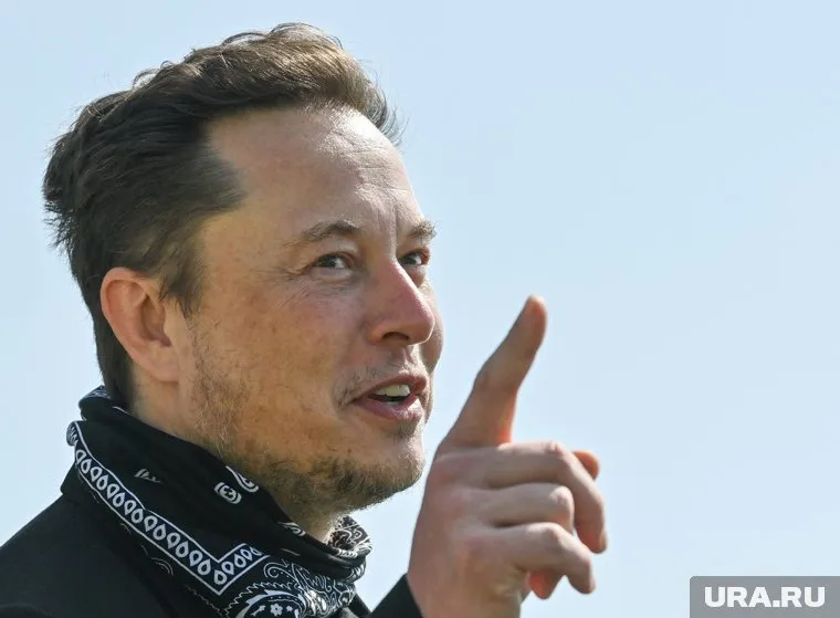 Каспаров* раскритиковал Маска за то, что тот дает советы Украине, сидя в своем комфортном особняке