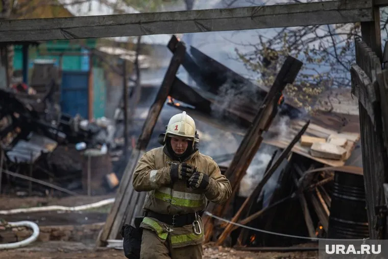 Спасатели проводили работы на месте ЧП (архивное фото)