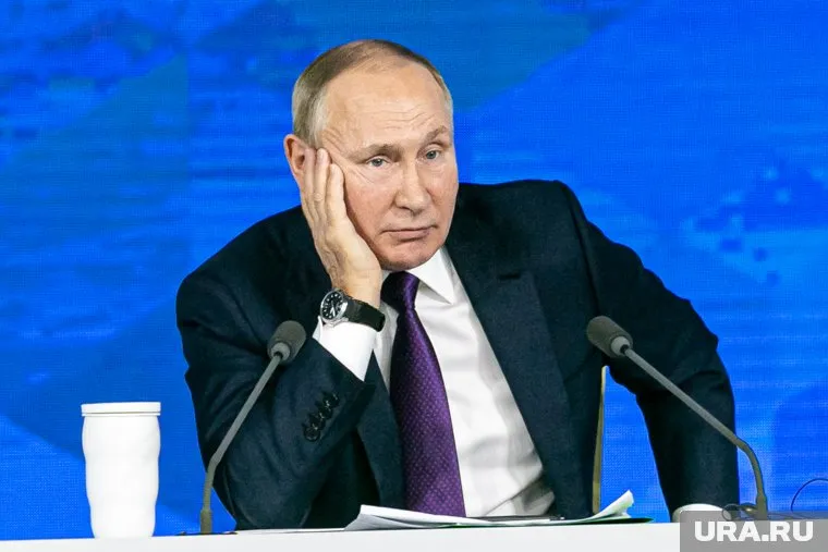 Граждане РФ одобряют действия президента РФ